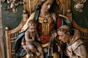 Karmelseitenaltar: Skapulierübergabe durch die Muttergottes mit Jesuskind