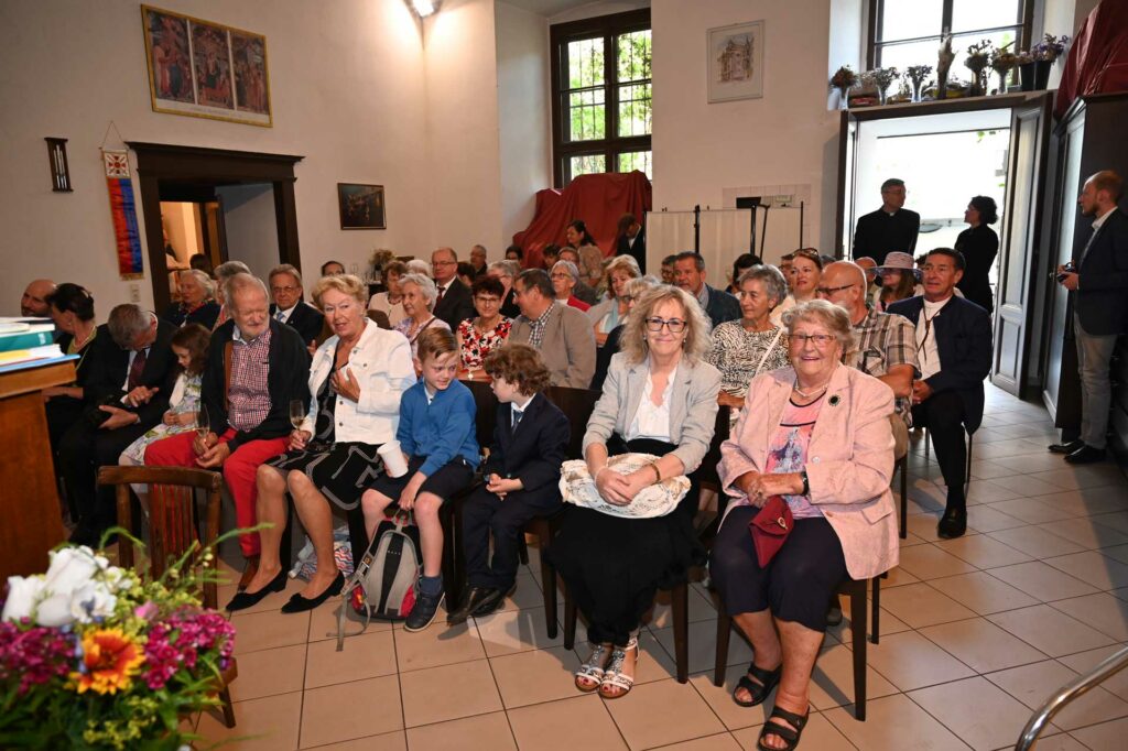 Viele Besucher bei der Salonmusik